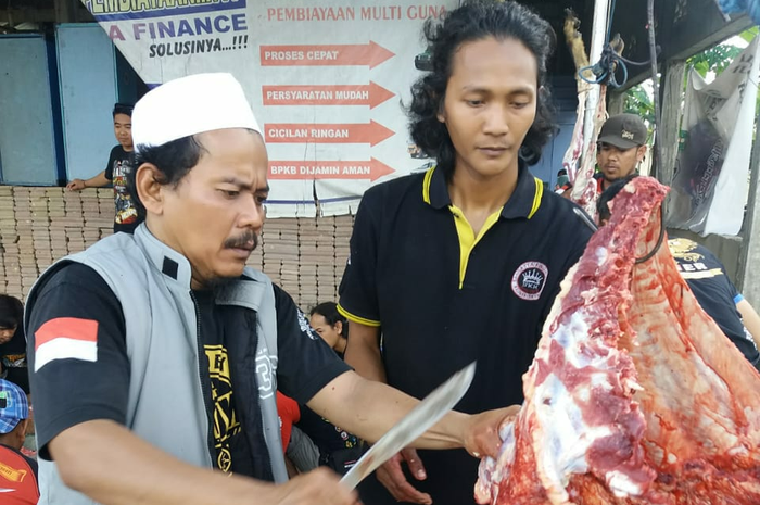 Sangatta King Rider Berbagi rezeki di Hari Raya Idul Adha