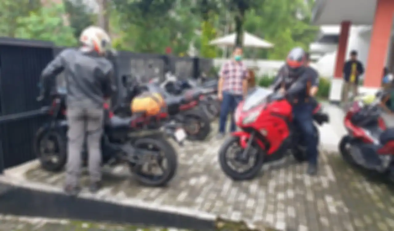 650 Klan Indonesia saat melakukan penyerahan donasi