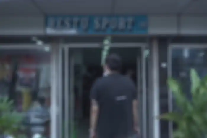 Toko Restu Sport, Blok M