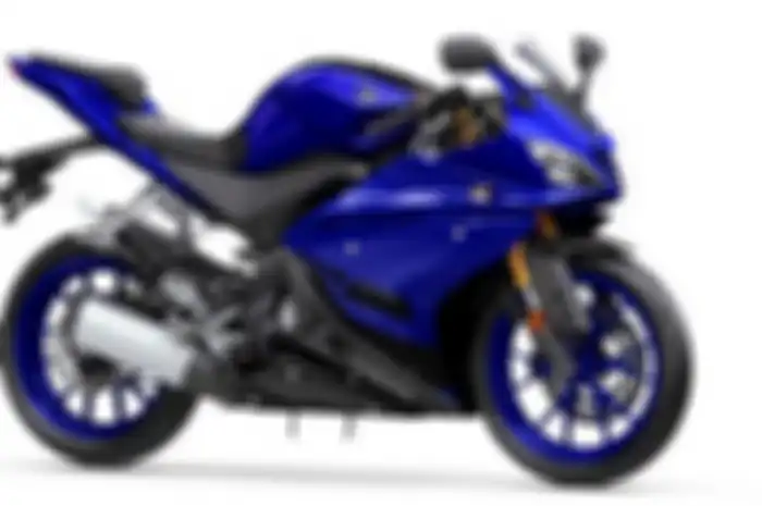 Yamaha R125 (kanan) dan FYMoto FY250 (kiri)