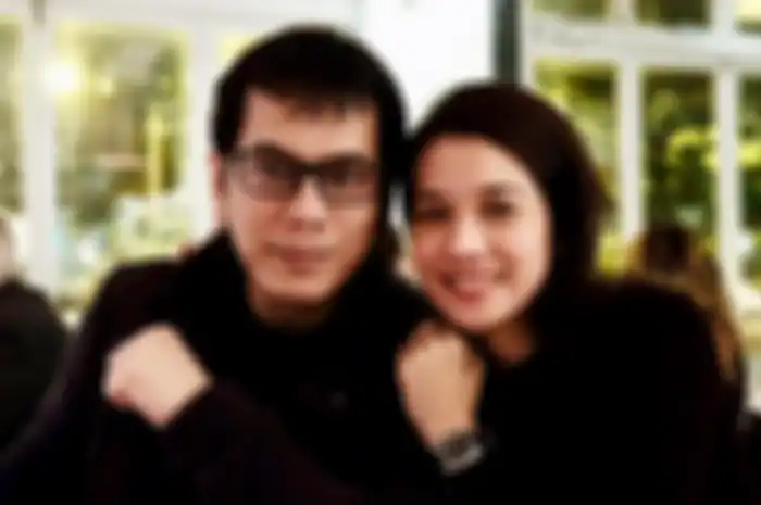  Gista Putri dan suaminya