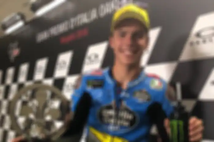 Joan Mir setelah naik podium tiga Moto2 Italia