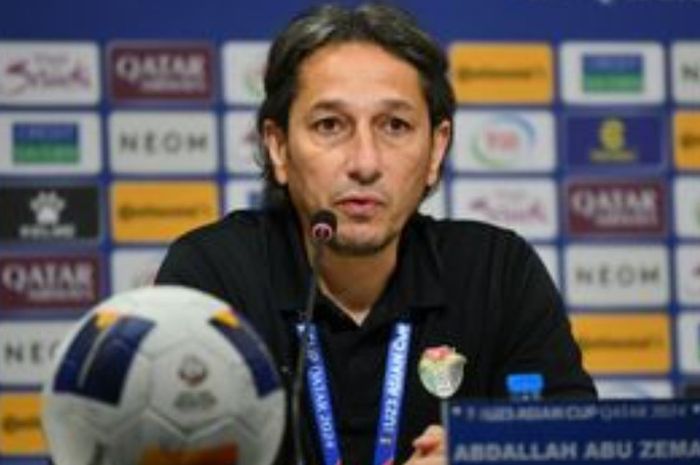 Pelatih timnas U-23 Yordania, Abu Zema.