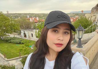 Kelewat Polos, Saat SMP Prilly Latuconsina Beli Kondom yang Dikiranya Permen Karet Gegara Hal Ini
