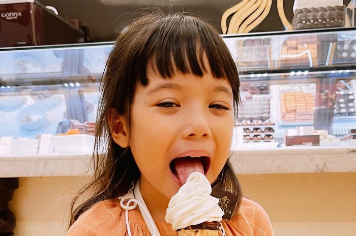 Foto Gempi tentu saja mendapatkan beragam respons dari netizen. Namun, komentar netizen didominasi dengan ungkapan bahagia. 