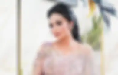 Tak Seragam dengan Anang-Ashanty, Kebaya Ungu Krisdayanti Disebut Jadi Saksi Bisu Konflik Sengit dengan Aurel yang Belum Usai, Pakar Ekspresi Bongkar Hal Tersembunyi