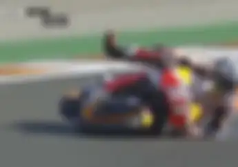 Video Kesalahan Pertama Marc Marquez di MotoGP Spanyol, Terjatuh Saat Mengerem Keras!