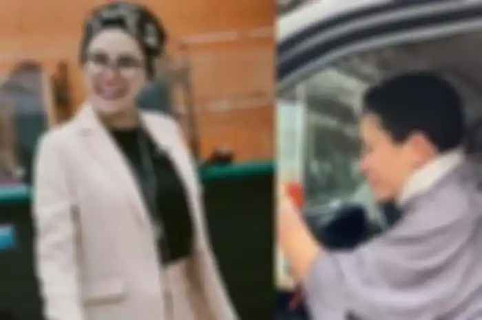 Menderita pengapuran leher hingga menggunakan gips, Nikita Mirzani kabarnya akan dioperasi. Ia bahkan disebut menderita penyakit autoimun.