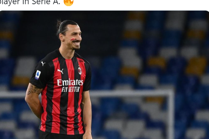 Zlatan Ibrahimovic mencetak satu gol yang buat AC Milan untuk sementara unggul 1-0 atas Napoli.