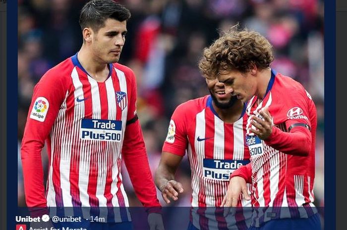 Alvaro Morata (kiri) menyediakan assist buat Antoine Griezmann (kanan) dalam partai Atletico Madrid di markas Rayo Vallecano, 16 Februari 2019.