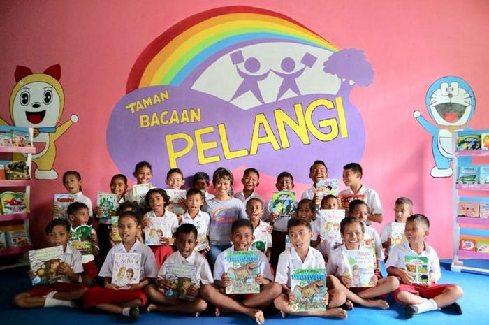Sedih Lihat Anak-anak di Labuan Bajo Tak Bisa Baca Buku Usai Pulang Sekolah, Nila Tanzil Kini Sukses Dirikan Ratusan Taman Bacaan di Indonesia Bagian Timur