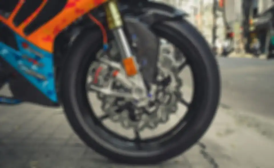 Garpu hasil copotan BMW S1000RR