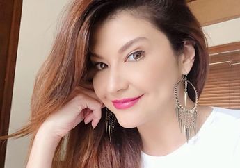 Pantas Dijuluki Hot Mama, Tamara Bleszynski Berani Tampil Seksi Perlihatkan Belahan Dada hingga Tuai Banyak Hujatan, Netizen: Kelupaan ya Nutupin Auratnya?