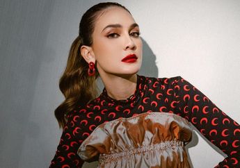 Bikin Pangling, Tampilan Makeup Glass Skin Luna Maya Disebut Netizen Mirip Supermodel Internasional hingga Banjir Pujian: Cantik Banget Parah