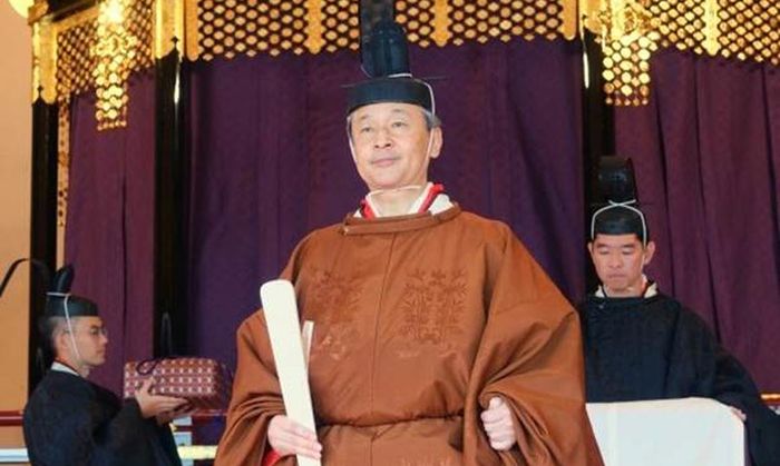 Peran kaisar Jepang telah dimanipulasi sejak abad ke-7 M oleh klan Fujiwara.