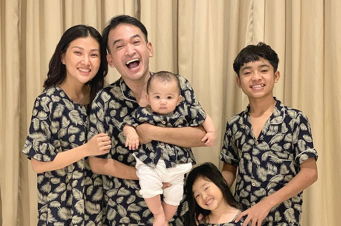 Keluarga Ruben Onsu dan Sarwendah