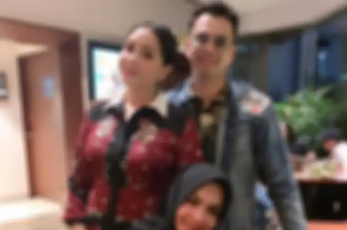 Nagita Slavina, Raffi Ahmad dan Rieta Amilia