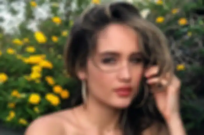 Cinta Laura menyayangkan sikap pejabat dan penegak hukum terhadap kasus perundungan dan pelecehan seksual
