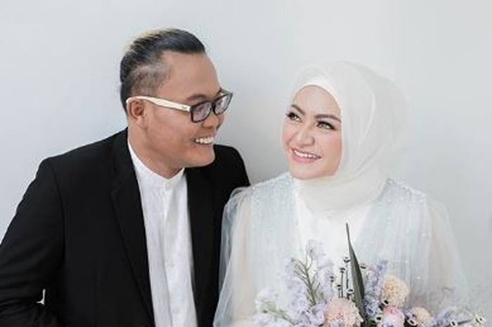 Sudah Gembar-gembor Bakal Menikah Bulan Ini, Kakak Kandung Sule Justru Ngaku Tak Tahu Menahu Soal Pernikahan sang Adik: Belum Ada Obrolan