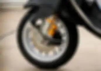 Punya Motor Vespa Matic, Segini Harga Spare Part Kampas Rem Depan Original