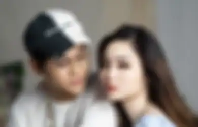 Mejeng Pakai Jam Tangan Rp 1 Miliar dan Diberi Uang Jajan Rp 2 Miliar, Istri Indra Kenz Ngaku di Hadapan Polisi Cuma Dapat Rp 10 Juta dari Bisnis Haram Suaminya, Video Ini Langsung Disorot Tajam