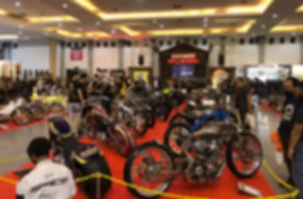 Suasana Kustomfest 2022, banyak kumpulan motor custom yang mejeng!