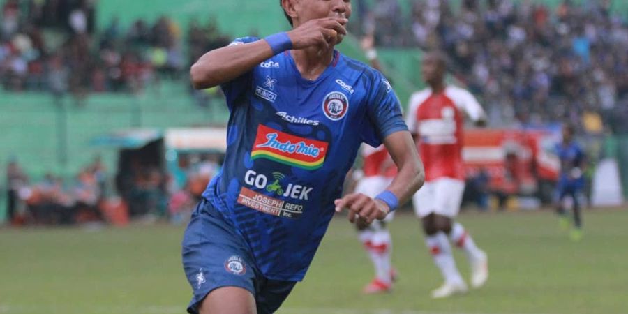 Duet Dedik Comvalius Bawa Arema FC Tekuk Persipura Jayapura