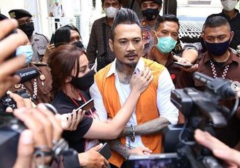 Kecurigaannya Memuncak, Nora Alexandra Pertanyakan Alasan Pihak yang Bersikukuh Ingin Penjarakan Jerinx: Apa Harus Dibungkam Agar Tak Ada Lagi yang Mempertanyakan?