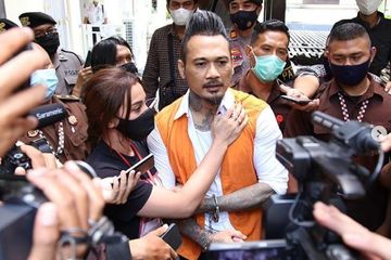 Jerinx dituntut 3 tahun penjara, Nora Alexandra geram.