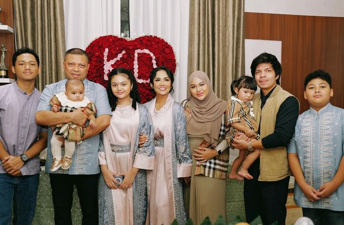 Momen ulang tahun Krisdayanti