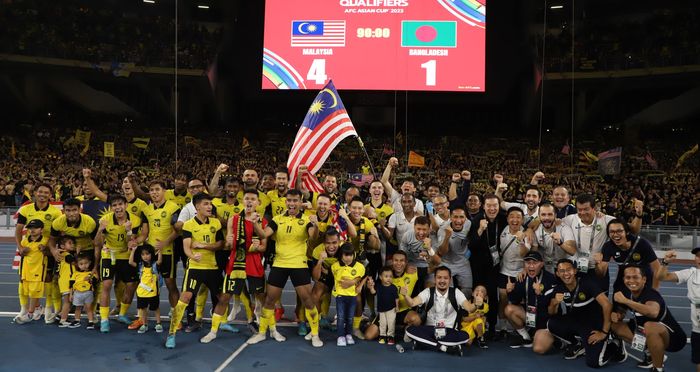 Perayaan Timnas Malaysia usai lolos ke Piala Asia 2023 setelah kalahkan Bangladesh dengan skor 4-1 di Stadion Bukit Jalil, Kuala Lumpur