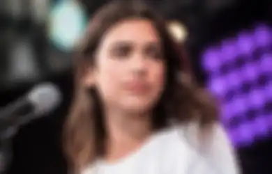 Dua Lipa Dituntut Paparazzi Karena Unggah Foto Jepretannya Tanpa Ijin!