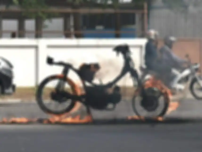 Motor Smash Terbakar
