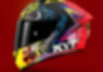 Jarang yang Tahu, Cutting Stiker Ternyata Enggak Disarankan Dipasang di Helm Balap