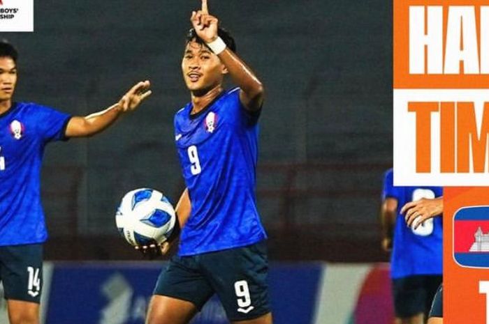 Kamboja vs Filipina pada laga terakhir Grup A ASEAN Cup U-16 2024 di Stadion Gelora 10 November, Surabaya, Jawa Timur, Selasa (23/7/2024). 