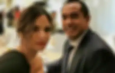 Kelewat Pede Pakai Mini Dress Saat Bertemu Sandiaga Uno, Penampilan Nia Ramadhani Justru Panen Hujatan, Netizen: Kok Nggak Sopan Banget!