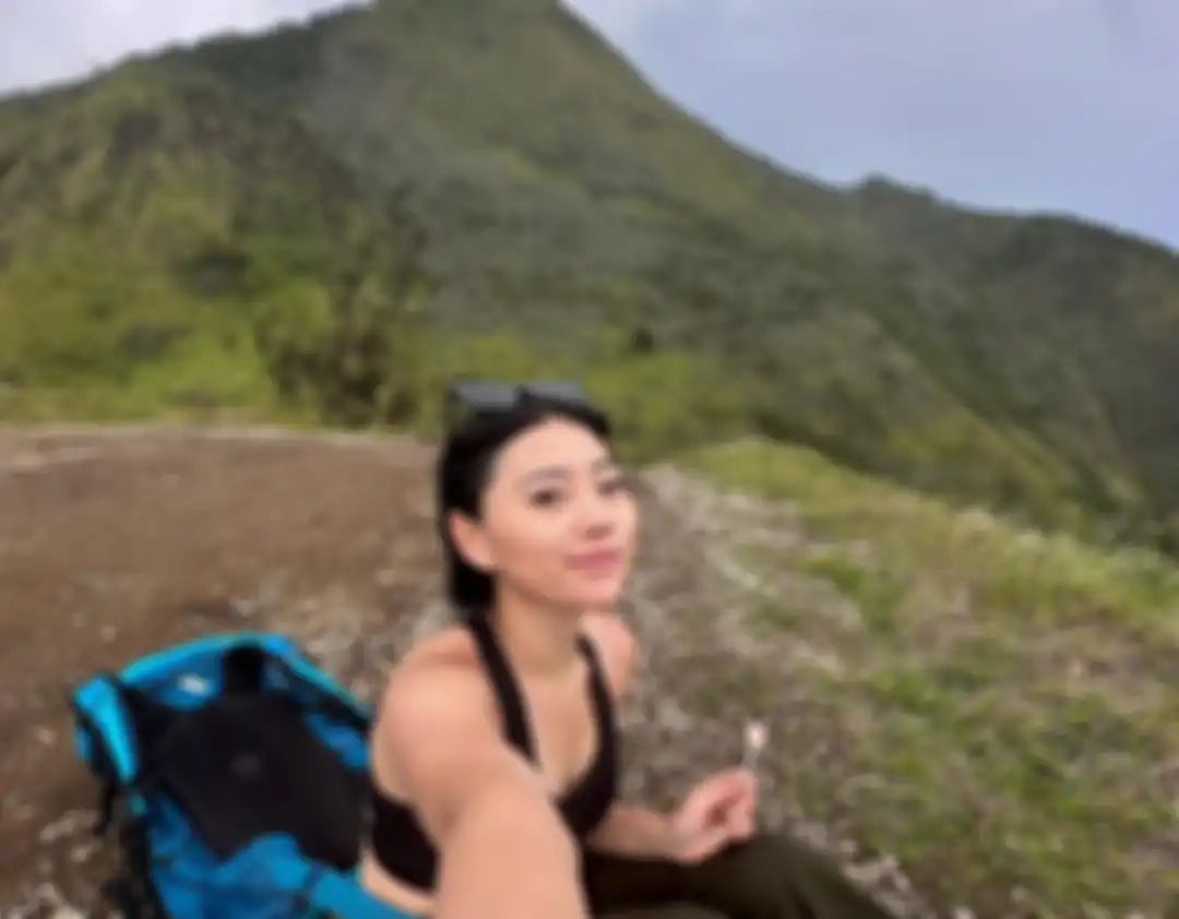 Tips mendaki gunung seperti Wendy Walters yang viral di TikTok