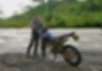 Rey Ratukore Doyan Trabasan Naik Yamaha WR 155 R, Ternyata Punya Segini di Garasinya!