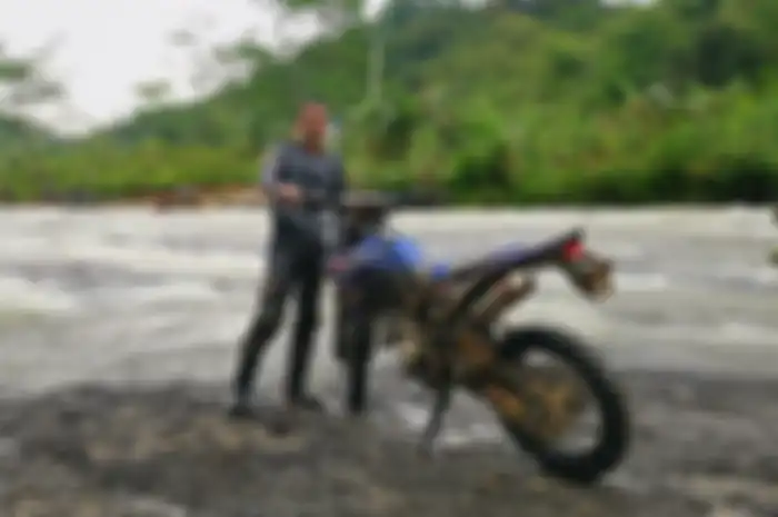 Rey Ratukore Doyan Trabasan Naik Yamaha WR 155 R, Ternyata Punya Tiga Unit di Garasinya!