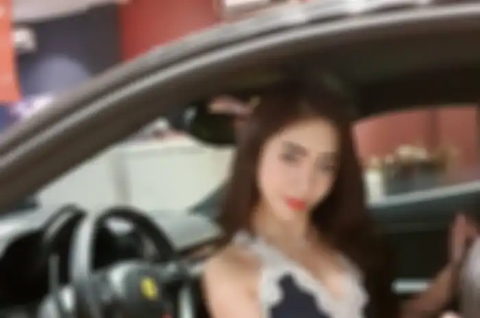 Ayu Thalia atau Thata Anma yang mengaku sebagai kekasih Nicholas Sean. Foto mesra Nicholas Sean dengan sang kekasih yang diduga dianiaya beredar di media sosial.