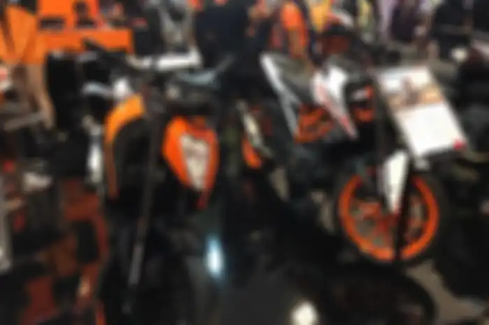 Program cash back buat pembelian kredit KTM serta ada bonus lain selama GIIAS 2019 di BSD Serpong, Tangerang