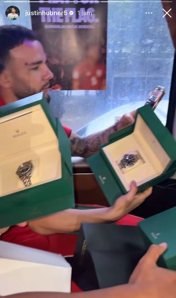 Hadiah Jam Rolex dari Presiden Prabowo Subianto