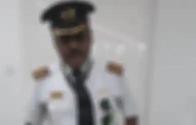 Berpenampilan Laiknya Pilot Meniru Leonardo DiCaprio dalam 'Catch Me If You Can,' Pria Ini Sukses Menyelinap ke Dalam Pesawat Tanpa Ketahuan, Lihat Apa yang Terjadi Saat Penyamarannya Terungkap