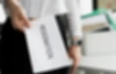 9 Ide Hadiah yang Berkesan untuk Teman Kantor yang Akan Resign