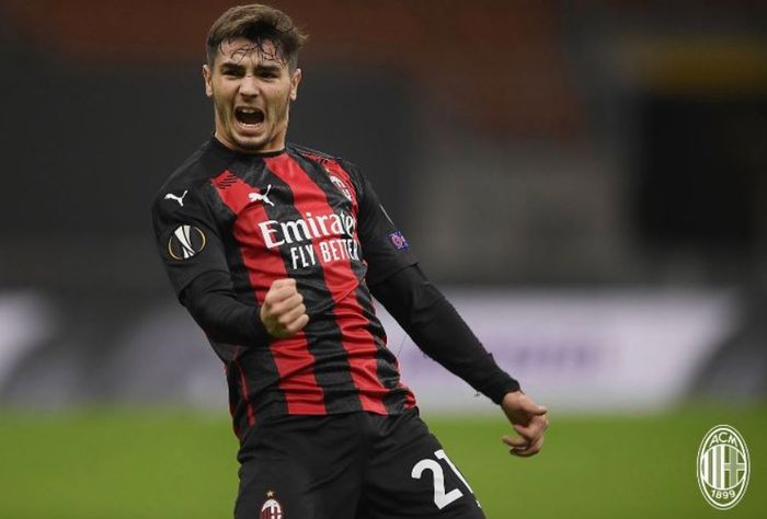 Penyerang AC Milan, Brahim Diaz, merayakan gol ke gawang Sparta Praha di Liga Europa.