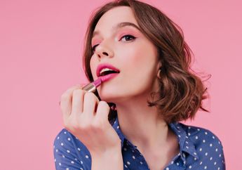 5 Rekomendasi Warna Lipstik yang Cocok dengan Semua Tone Kulit, Wanita Wajib Punya!