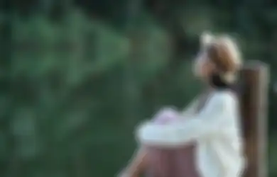 4 Weton yang Sulit Move On Gara-gara Dengar Lagu Favorit Mantan