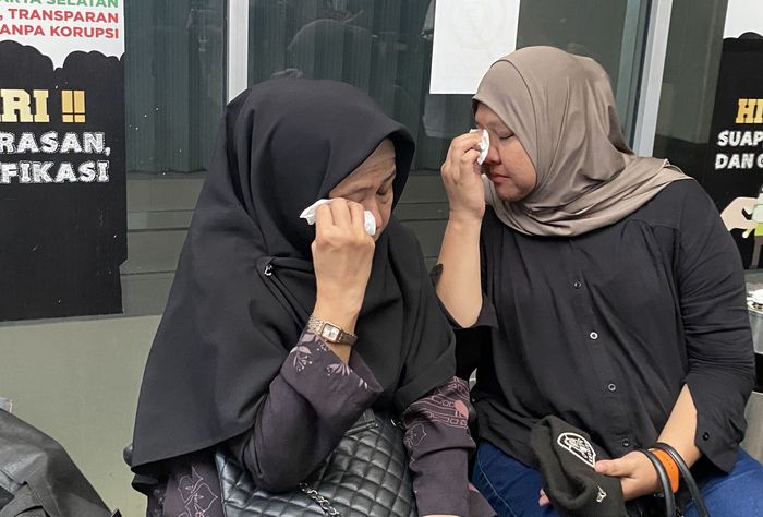 Ibunda Vadel Badjideh di Pengadilan Negeri Jakarta Selatan pada Rabu (25/6/2025).