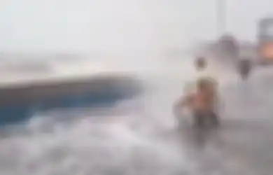 Pekalongan Kembali Dihantam Banjir Rob, Marabahaya Banjir Rob yang Tak Kunjung Usai: Lingkaran Setan Pemanasan Global dan Dampak Psikologis pada Warga yang Terdampak