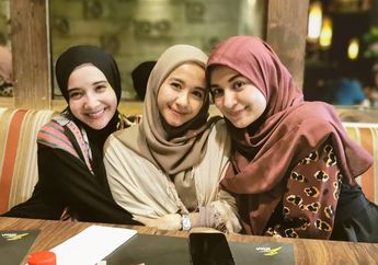 Lihat Garis Dua di Testpack Zaskia Sungkar, Shireen Sungkar dan Laudya Cynthia Bella Sujud Syukur!